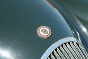 Image 31/50 of Jaguar XK 120 DHC (1954)