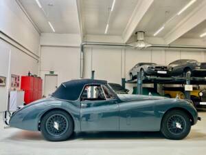 Imagen 12/27 de Jaguar XK 120 DHC (1953)