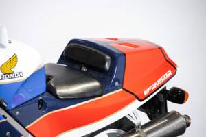 Immagine 37/48 di Honda VFR 750R RC 30 (1988)