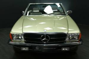 Imagen 8/50 de Mercedes-Benz 380 SL (1984)
