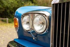 Image 16/50 of Rolls-Royce Silver Shadow II (1979)