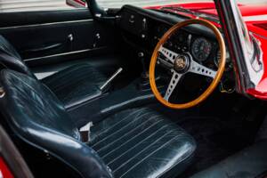 Image 4/46 of Jaguar E-Type (2+2) (1966)