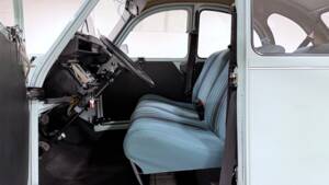 Image 15/38 of Citroën 2 CV 6 (1982)