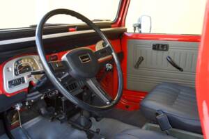 Bild 11/17 von Toyota Landcruiser BJ 42 (1984)