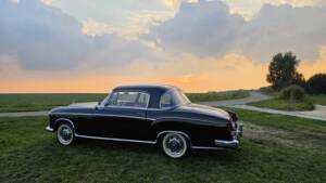 Image 6/8 of Mercedes-Benz 220 S (1959)