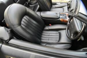 Image 37/50 of Aston Martin DB 7 Volante (1997)