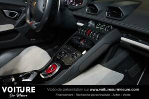 Image 33/44 de Lamborghini Huracán Spyder (2016)