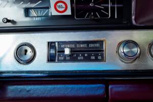 Bild 142/200 von Cadillac Coupe DeVille (1968)