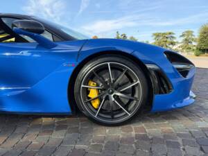 Immagine 7/30 di McLaren 720S (2021)