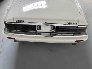 Image 9/13 of Jaguar XJS 5.3 V12 (1994)