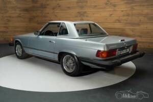 Image 13/19 of Mercedes-Benz 380 SL (1983)