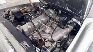 Image 21/24 of Mercedes-Benz 280 SL (1968)
