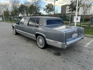 Immagine 7/8 di Cadillac DeVille (1991)