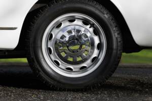 Imagen 43/50 de Alfa Romeo 2600 Spider (1964)