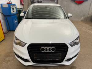 Immagine 4/15 di Audi A1 2.0 TDI (2012)