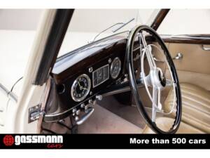 Bild 11/15 von Mercedes-Benz 220 Cabriolet B (1952)