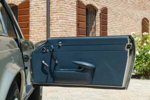 Image 42/50 de Mercedes-Benz 230 SL (1965)