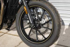 Immagine 20/42 di Triumph Street Twin Bonneville (2021)