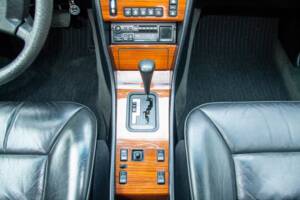 Bild 17/25 von Mercedes-Benz 300 E-24 (1991)