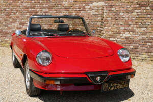 Image 32/50 of Alfa Romeo 2.0 Spider (1990)