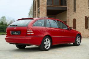 Immagine 7/50 di Mercedes-Benz C 220 CDI T (2003)
