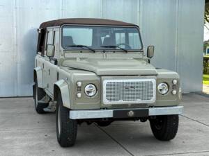 Bild 3/21 von Land Rover Defender 110 (2005)