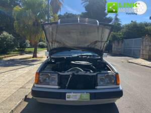 Bild 44/48 von Mercedes-Benz 200 E (1991)