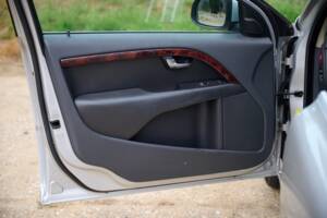 Imagen 31/50 de Volvo V70 AWD (2009)