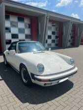 Bild 1/18 von Porsche 911 Carrera 3.2 (1986)