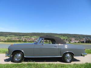 Image 4/25 of Mercedes-Benz 220 S Cabriolet (1957)