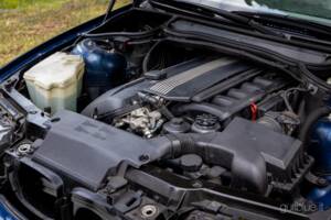 Image 39/56 of BMW 323Ci (2000)