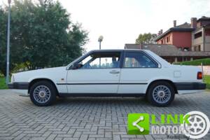 Image 5/10 of Volvo 780 Bertone (1987)