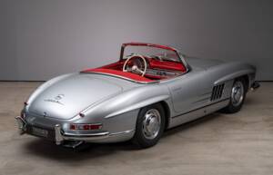 Image 15/47 of Mercedes-Benz 300 SL Roadster (1963)