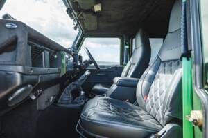 Immagine 44/50 di Land Rover Defender 110 (2005)