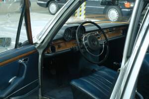 Image 19/50 of Mercedes-Benz 300 SEL 3.5 (1972)