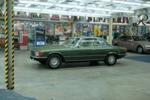 Image 3/50 de Mercedes-Benz 350 SLC (1973)