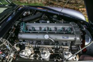 Immagine 22/24 di Aston Martin DB 6 Volante (1967)