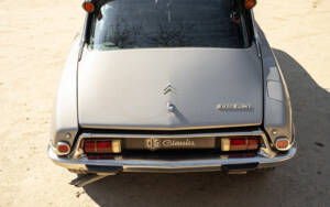 Image 8/53 of Citroën DS 23 Pallas (1972)