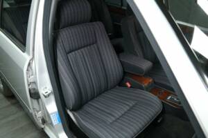 Bild 30/50 von Mercedes-Benz 300 E-24 (1992)