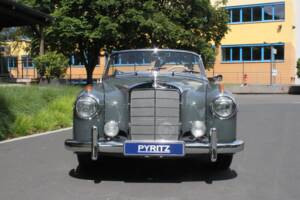 Immagine 5/17 di Mercedes-Benz 220 SE Cabriolet (1960)