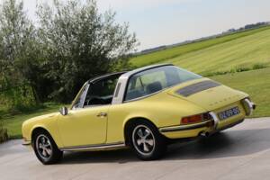 Image 17/50 of Porsche 911 2.2 T (1971)