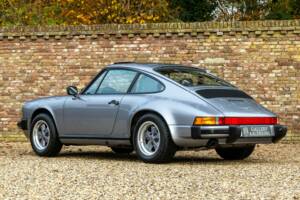 Immagine 20/50 di Porsche 911 Carrera 3.2 "25 years 911" (1988)