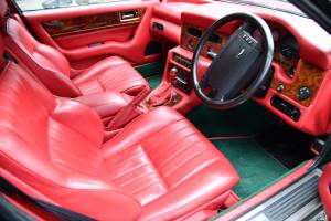 Image 5/7 of Aston Martin Virage (1990)