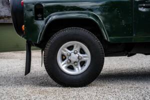 Image 25/50 de Land Rover Defender 90 Td5 (1999)
