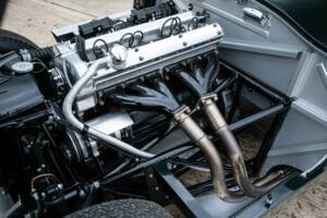 Image 2/35 de Jaguar XK 120 C (C-Type) (2016)