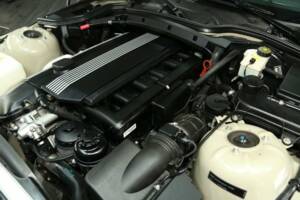 Image 27/30 of BMW Z3 2.2i (2002)