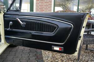 Immagine 43/50 di Ford Mustang 289 (1966)