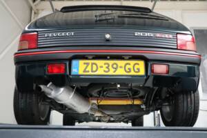 Bild 10/50 von Peugeot 205 GTi 1.9 (1991)