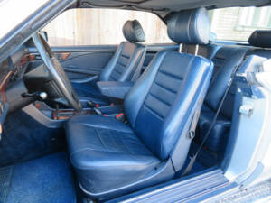 Bild 5/18 von Mercedes-Benz 380 SEC (1982)
