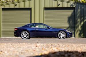 Immagine 20/31 di Maserati GranTurismo 4.2 (2008)